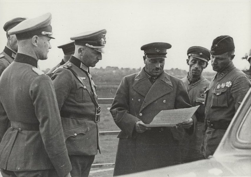 Війна, про яку домовилися у Москві: Радянсько-польська війна 1939 року. Частина III1