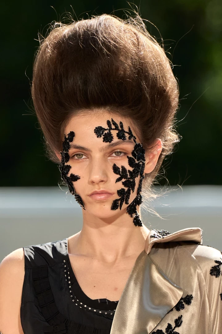 5 головних beauty-трендів з Міланського тижня моди сезону весна-літо 20272