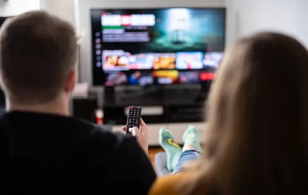 Стримінговий бум добігає кінця: що чекає на Netflix та HBO